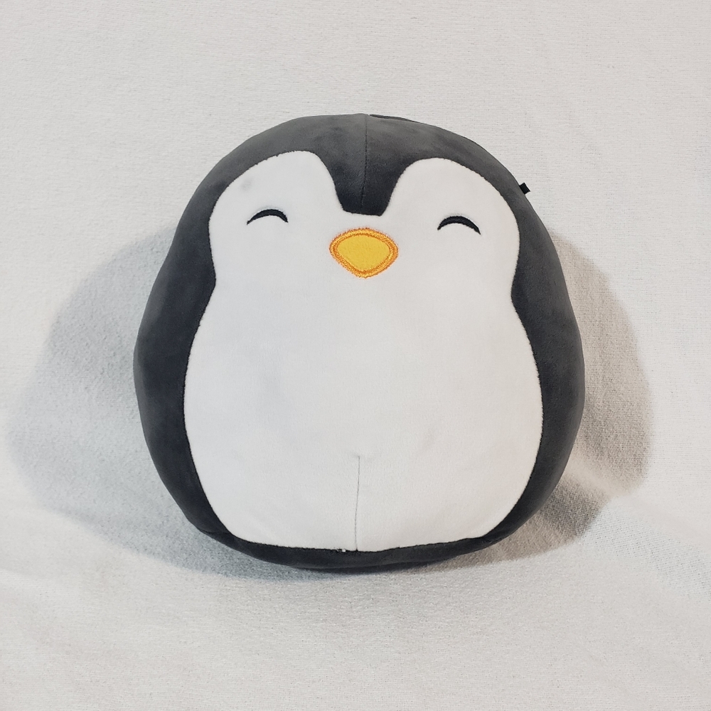 Squishmallows Original Gray White Luna Penguin 9" Pillow Plush Super Soft